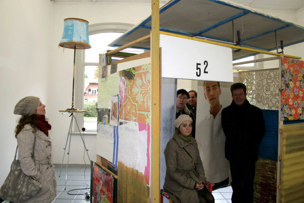 Cologne Int. Busstation | diverse Materialien | | M.I.K.C. - Perron 1 | Delden / NL | 2009